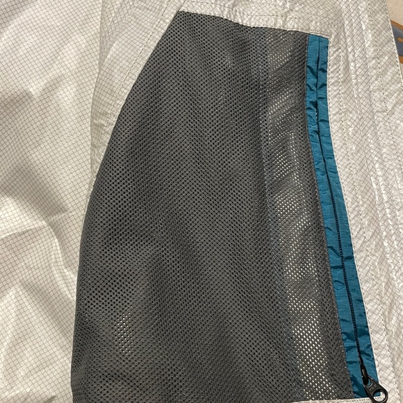 Eastern Mountain Sports rain jacket - Picture 10 of 10